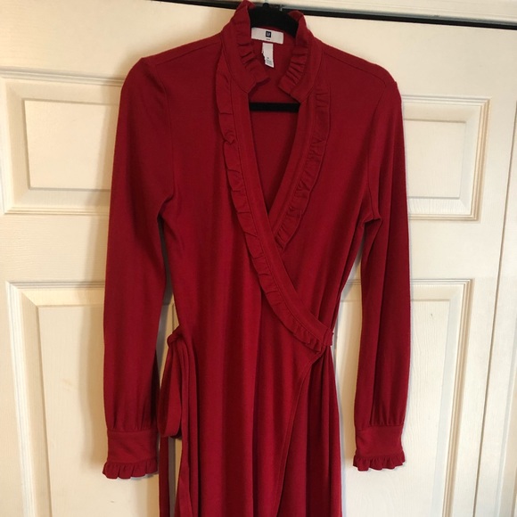 Dress - Picture 1 of 3